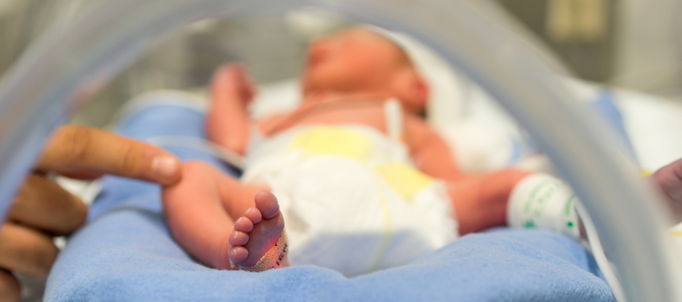 Complications at birth associated with lasting chemical changes in the brain