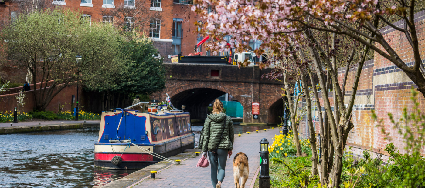 Going with the flow: study shows canals help boost your mood
