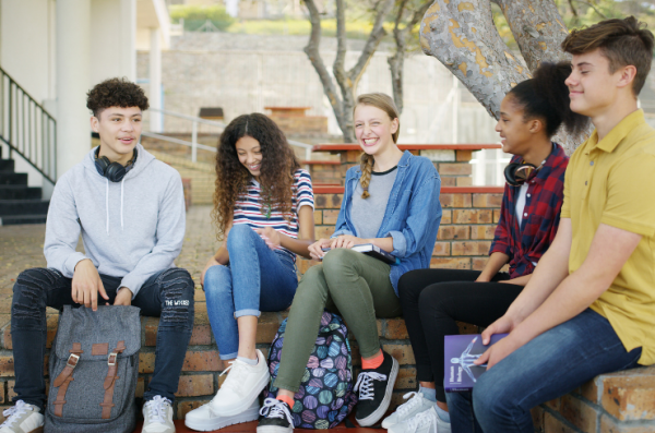 grou pof teenagers at school