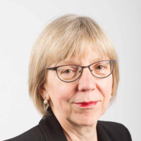 Portrait of Professor  Ulrike Schmidt